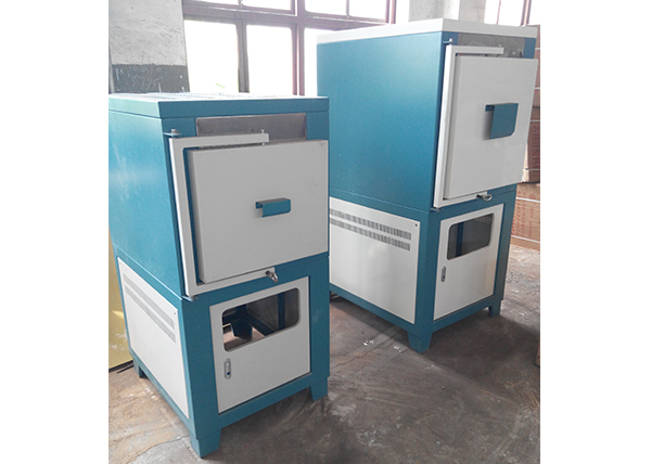 试验箱式炉